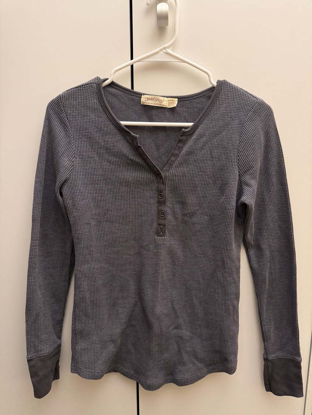 Faded Glory Gray Waffle Knit Henley